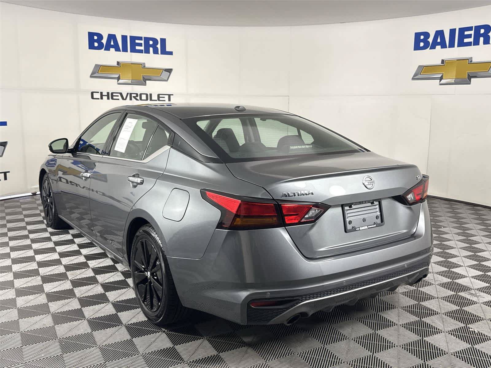 Used 2019 Nissan Altima 2.5 SL FWD image 3
