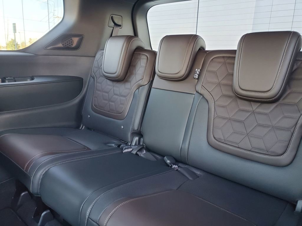 New 2026 Nissan Armada Platinum image 33