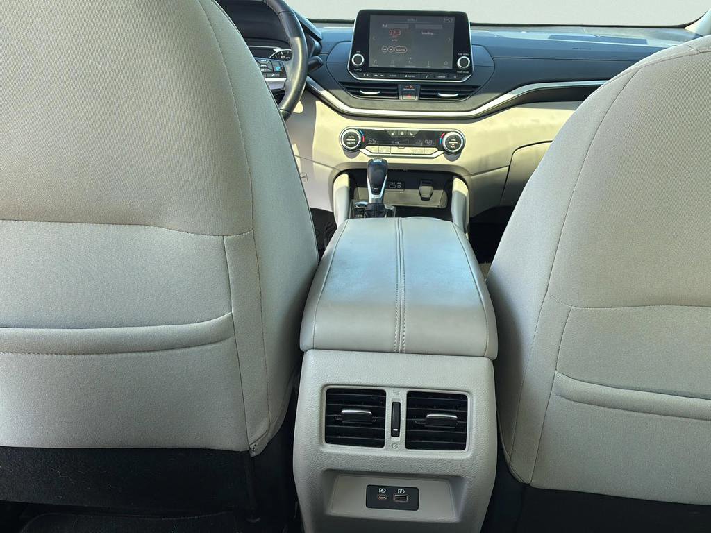 Used 2020 Nissan Altima 2.5 SV image 24