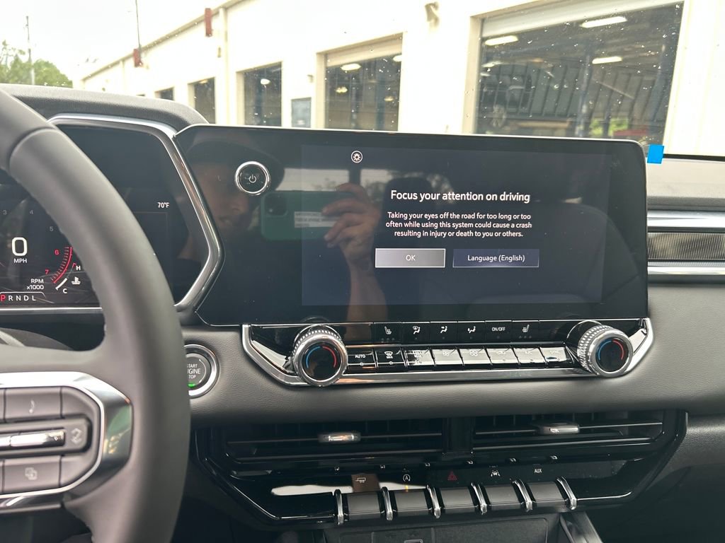 New 2026 GMC Canyon Elevation w/ Convenience Package image 17