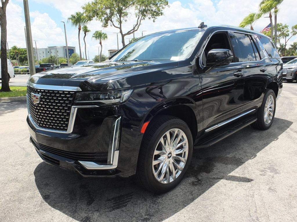 Used 2024 Cadillac Escalade Premium Luxury AWD/4WD image 15