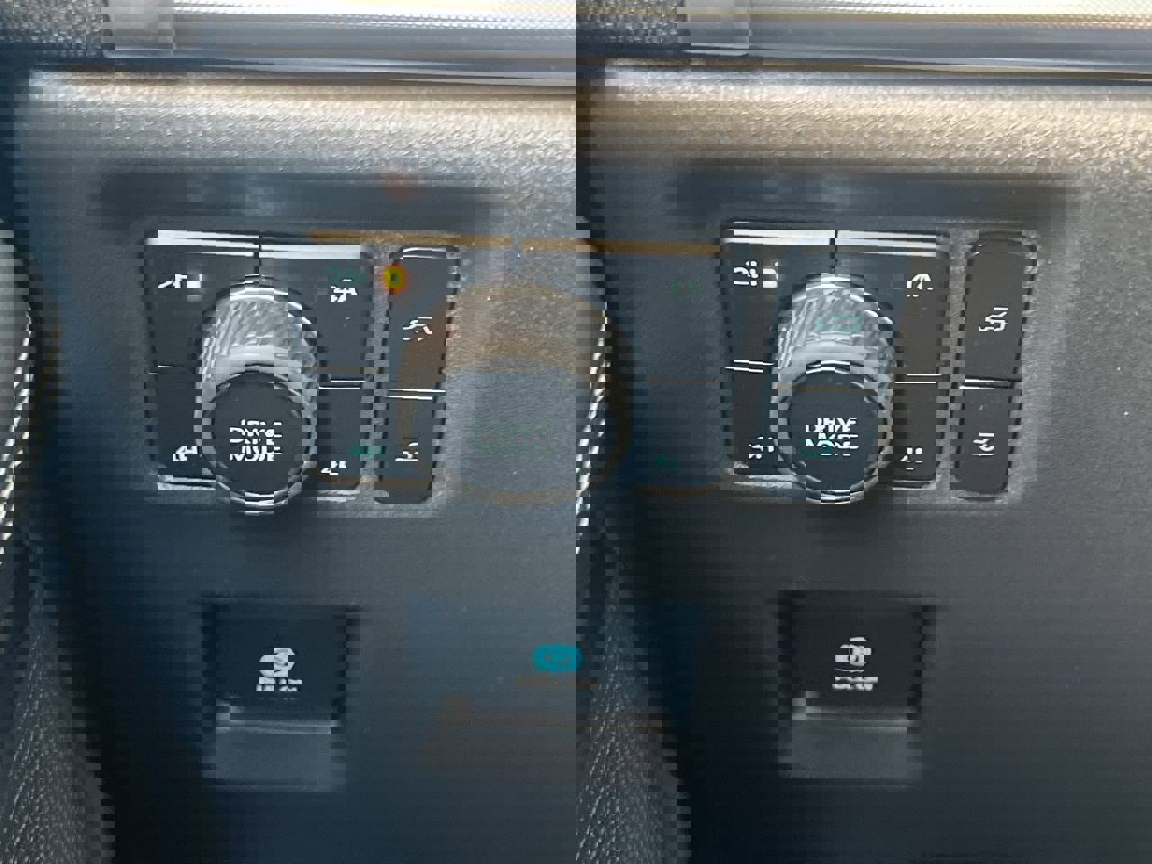 New 2025 Ford Expedition Max Platinum w/ Stealth Performance Package image 15