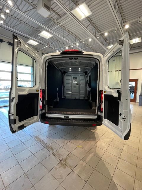 Used 2023 Ford E-Transit Medium Roof w/ Interior Upgrade Package image 6