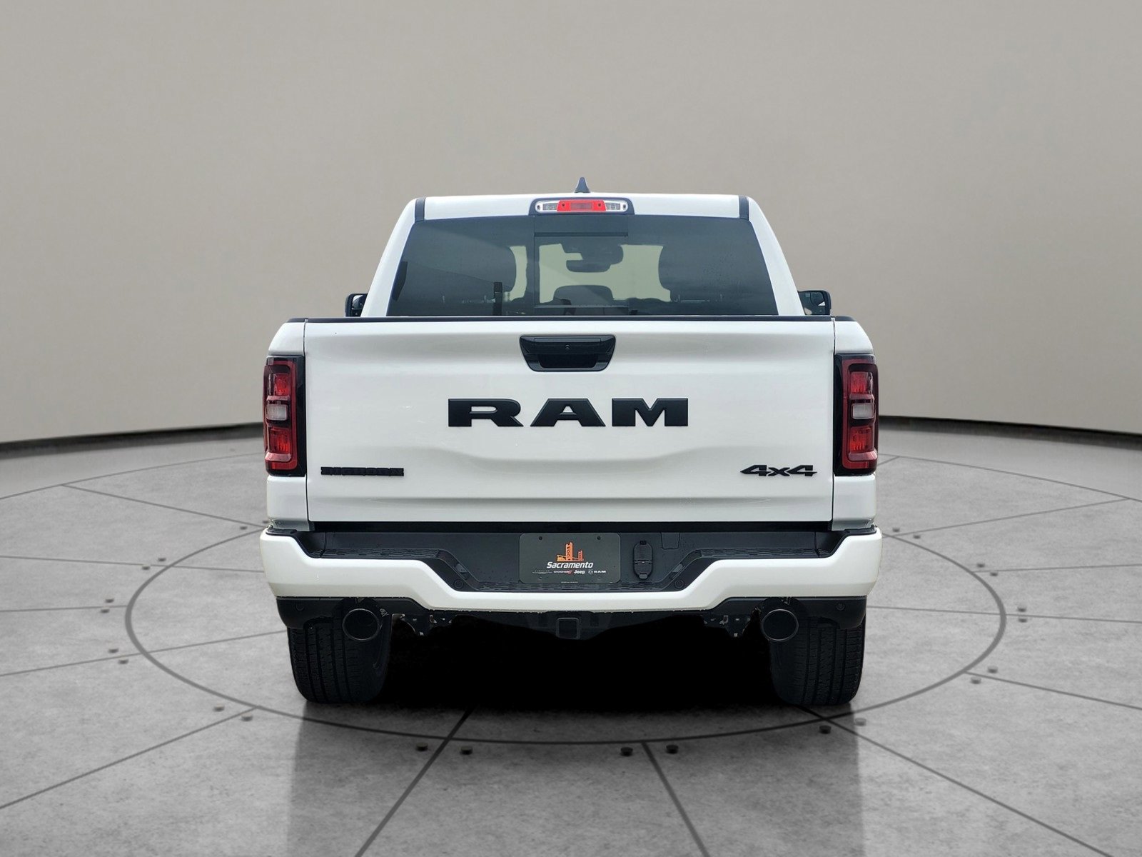 New 2026 RAM 1500 4x4 Crew Cab image 5
