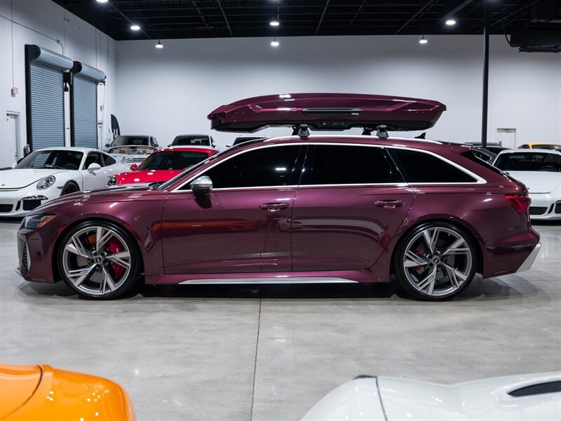 Used 2022 Audi RS 6 AWD/4WD image 3