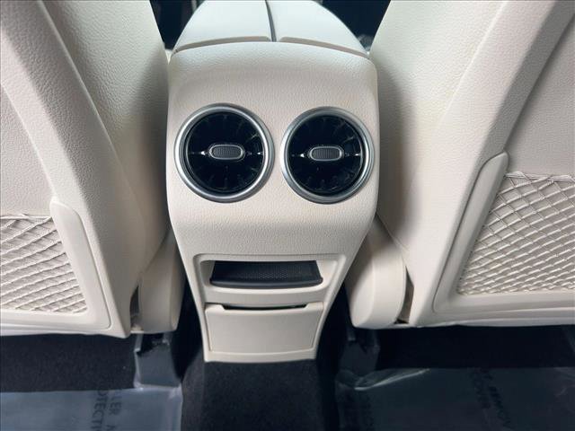 Used 2025 Mercedes-Benz GLB 250 4MATIC image 16
