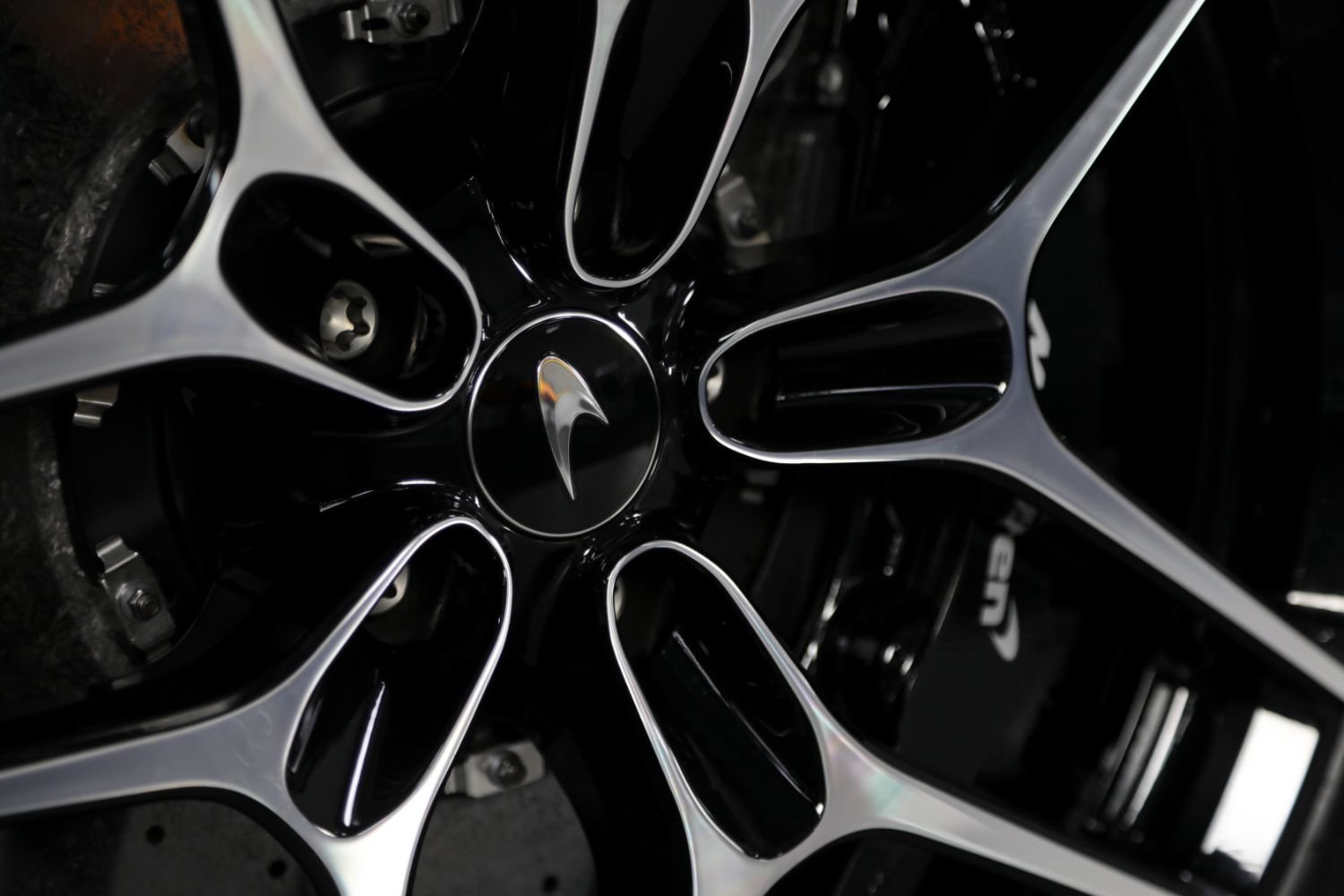 Used 2022 McLaren 765LT RWD image 22