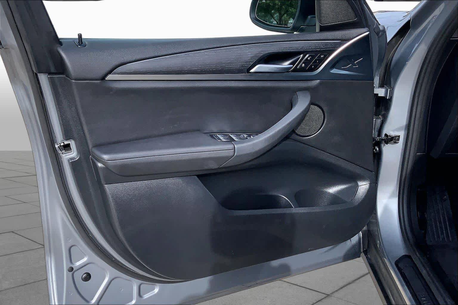 Used 2023 BMW X3 sDrive30i w/ Premium Package w/ZPA RWD image 22