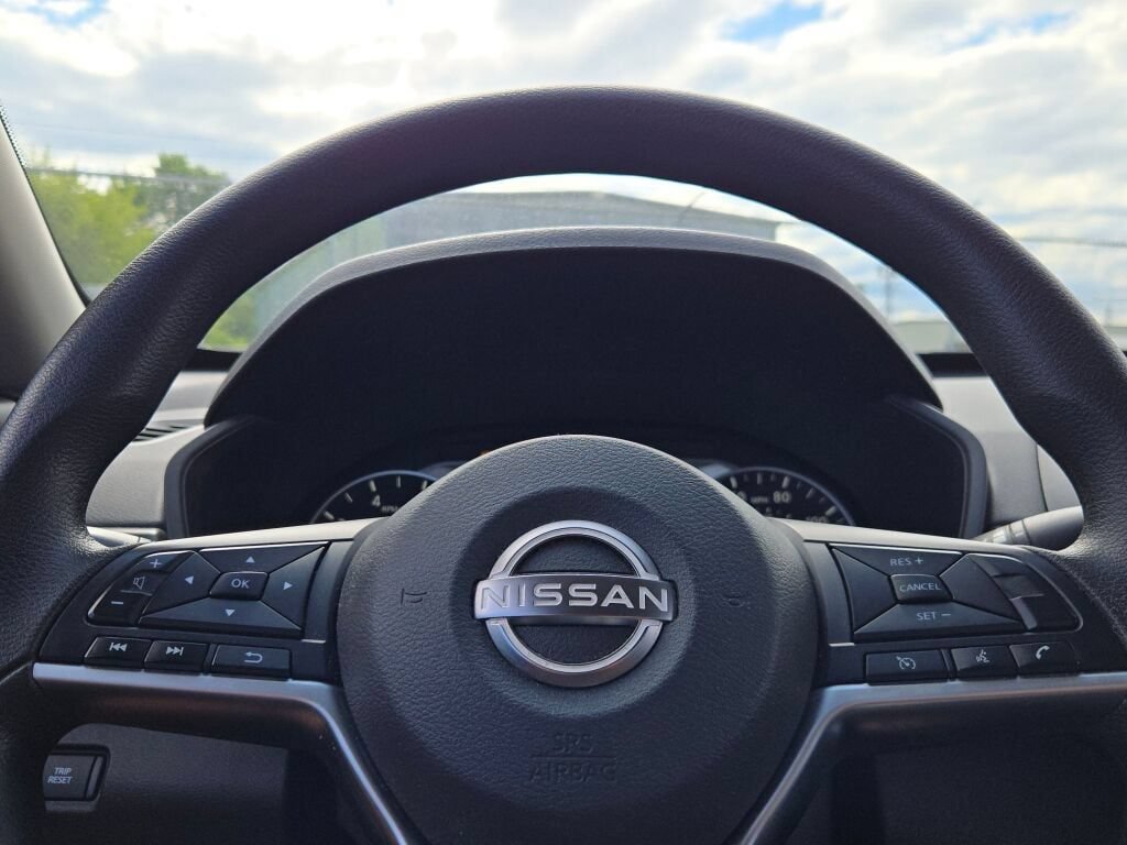 Used 2023 Nissan Altima 2.5 SV AWD/4WD image 27