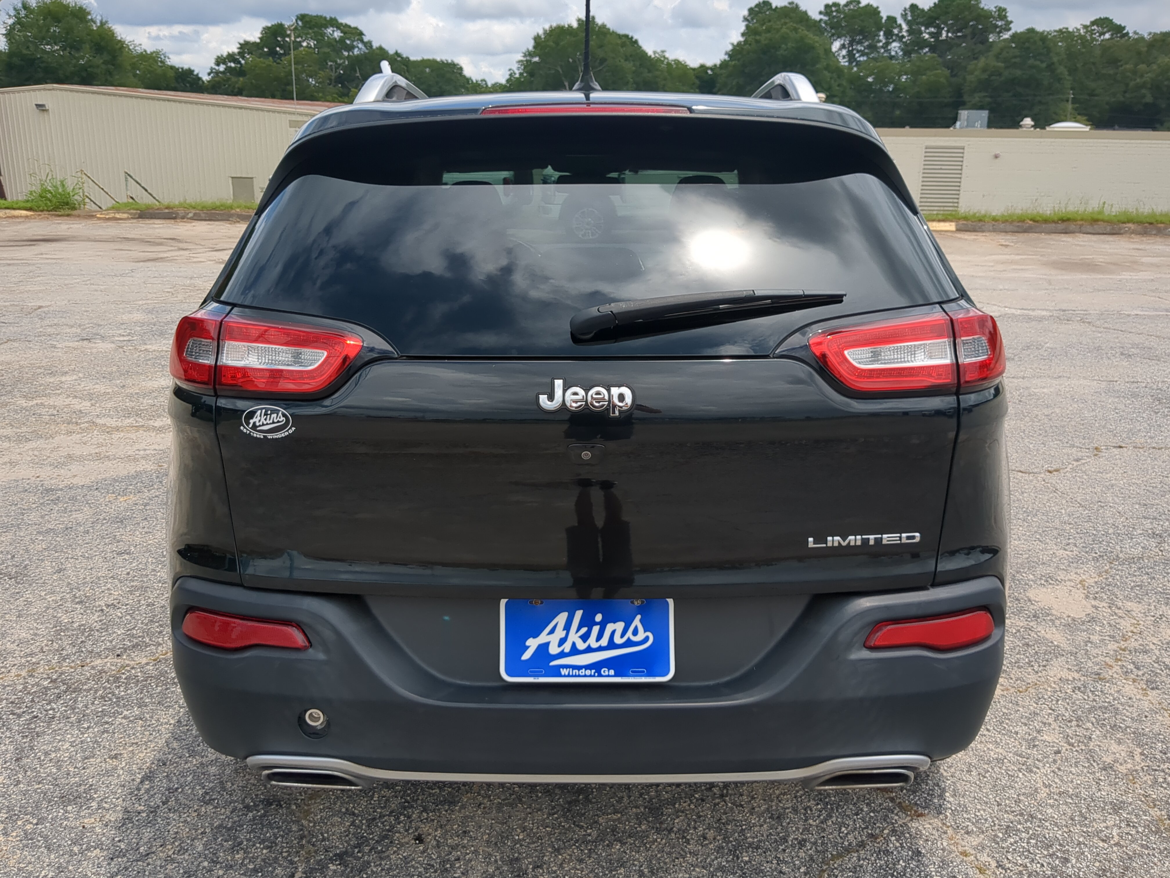 Used 2015 Jeep Cherokee Limited FWD image 4