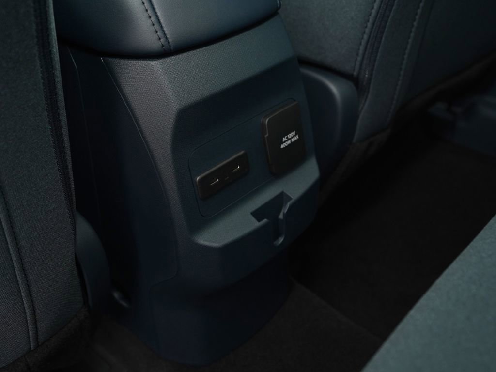 New 2025 Ford Maverick XLT w/ Equipment Group 301A image 19