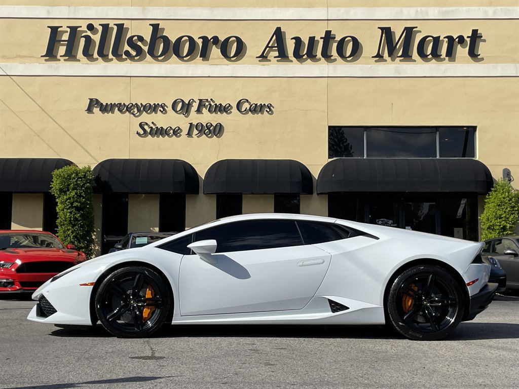 Used 2015 Lamborghini Huracan LP 610-4 AWD/4WD image 4