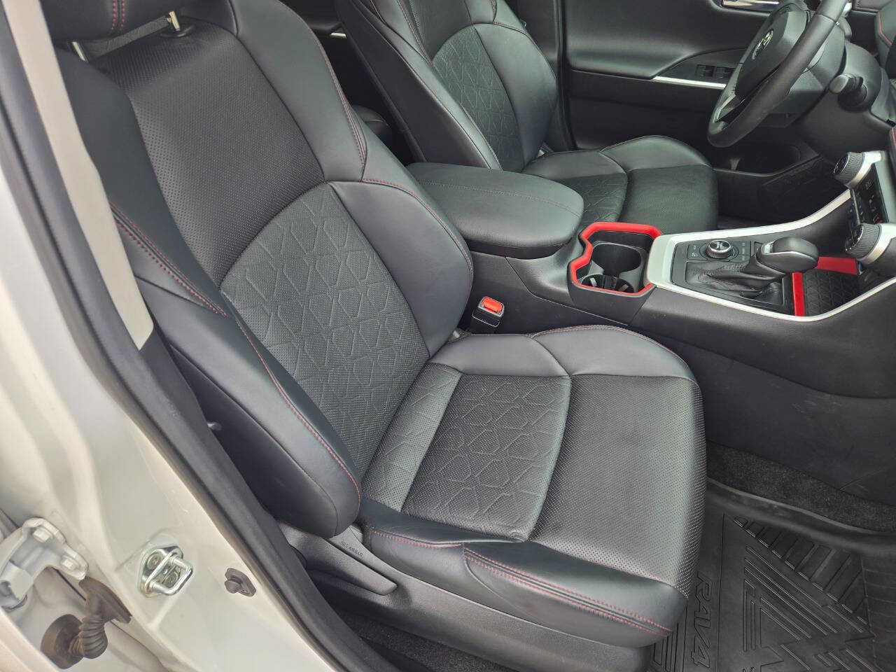 Used 2021 Toyota RAV4 TRD Off-Road image 24
