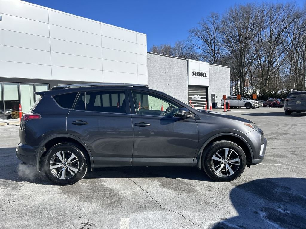 Used 2016 Toyota RAV4 XLE image 9