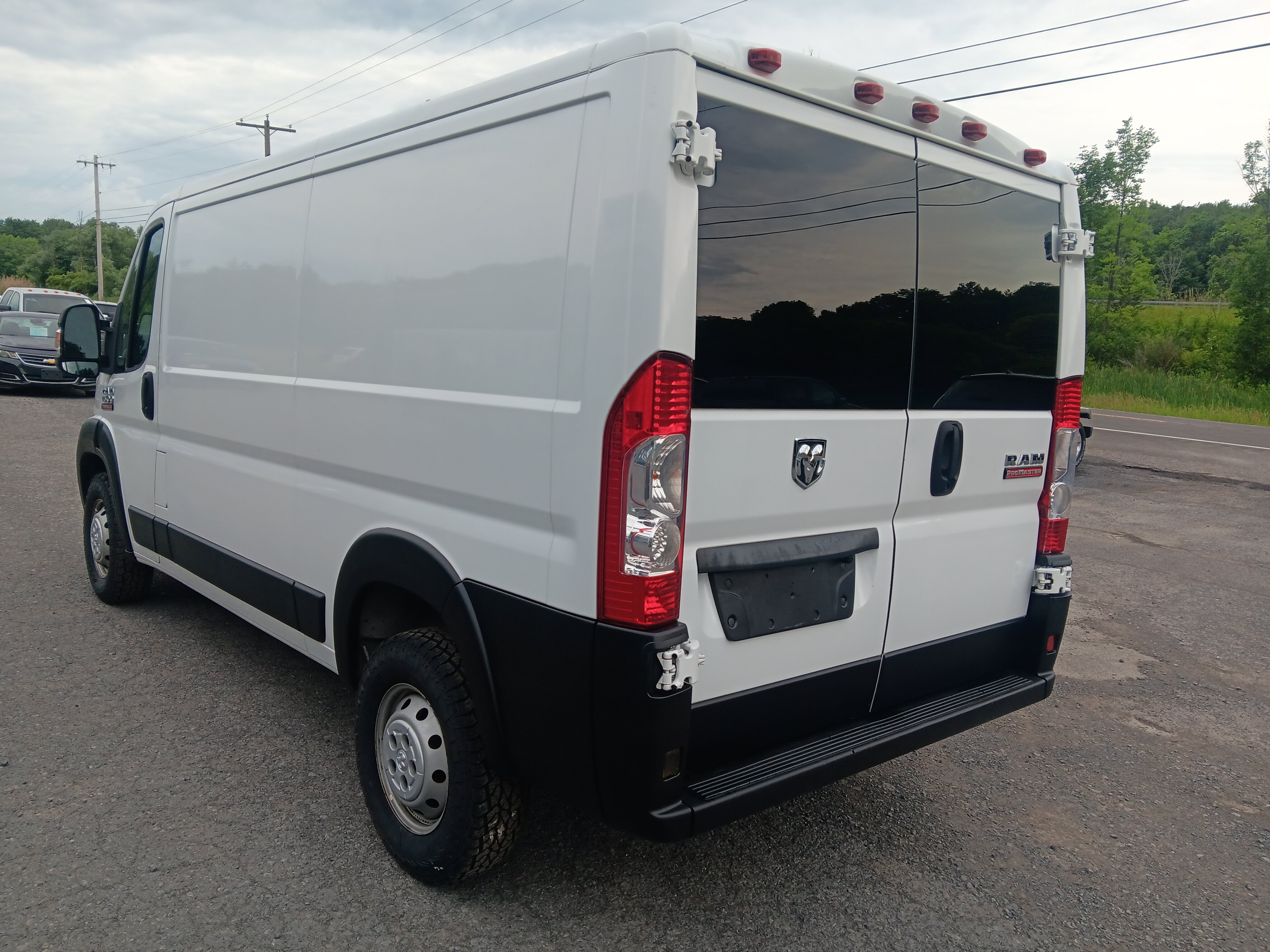 Used 2015 RAM ProMaster 1500 FWD image 3