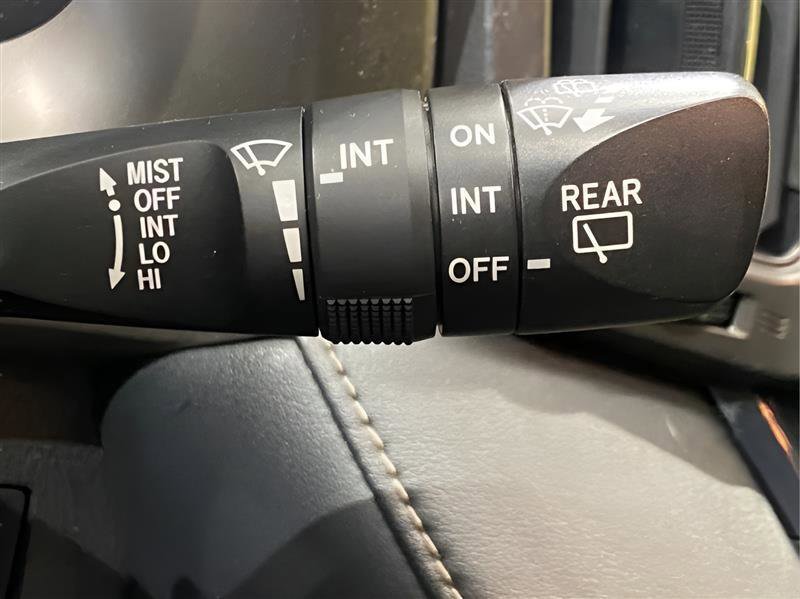 Used 2015 Toyota RAV4 XLE AWD/4WD image 15