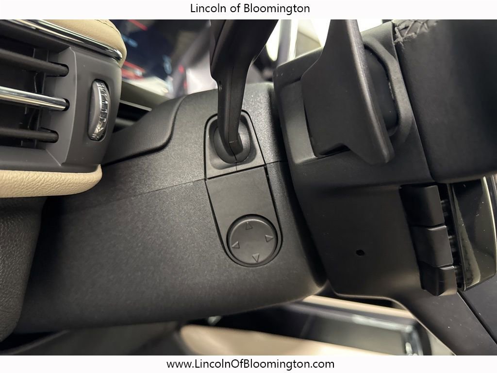 New 2026 Lincoln Corsair Premiere image 28