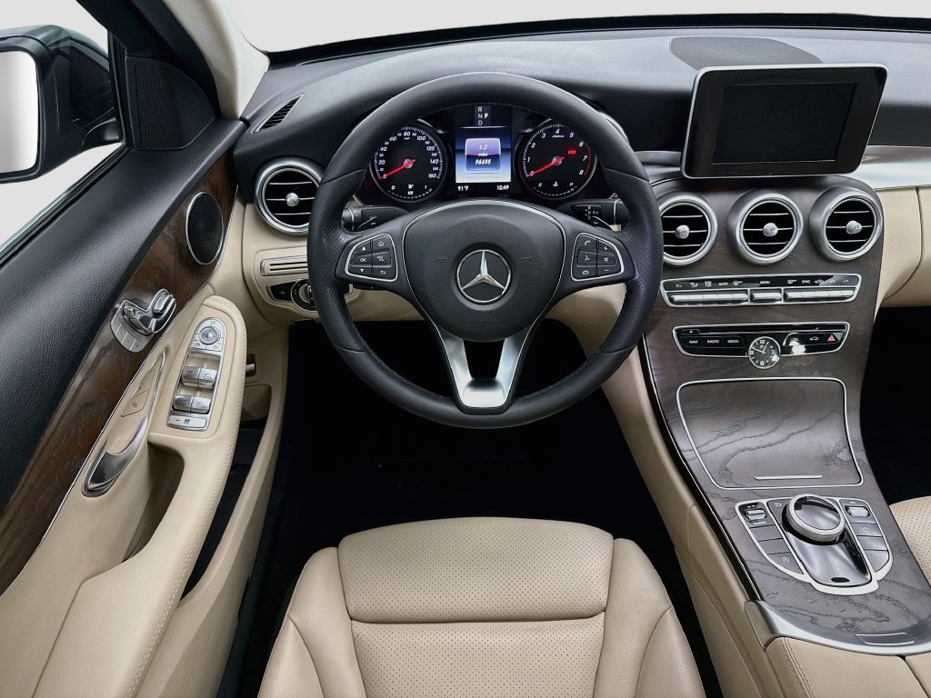 Used 2018 Mercedes-Benz C 300 Sedan image 10