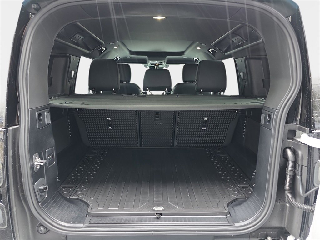 New 2026 Land Rover Defender 110 S image 12