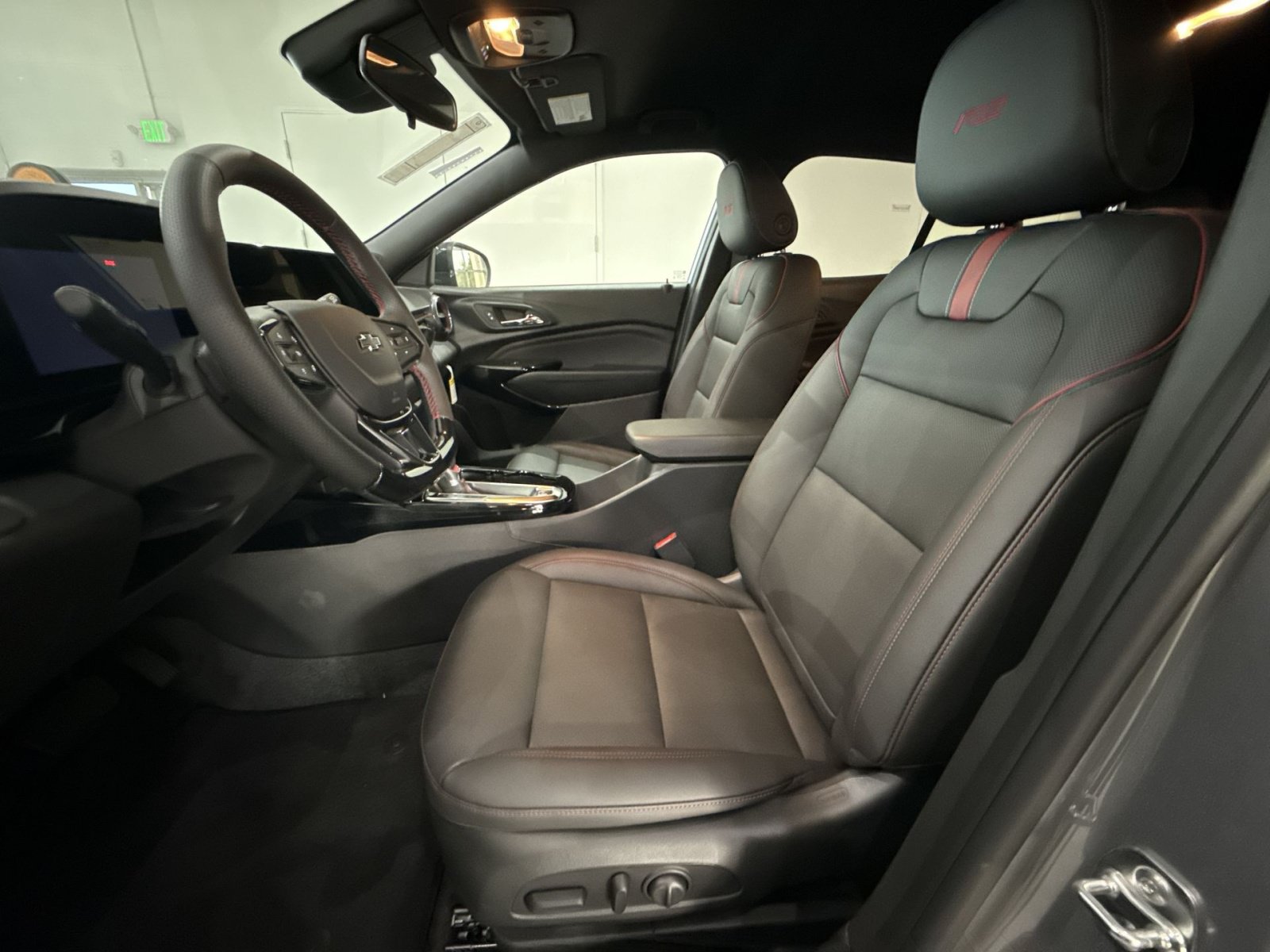 New 2026 Chevrolet Trax RS w/ Driver Confidence Package FWD image 17