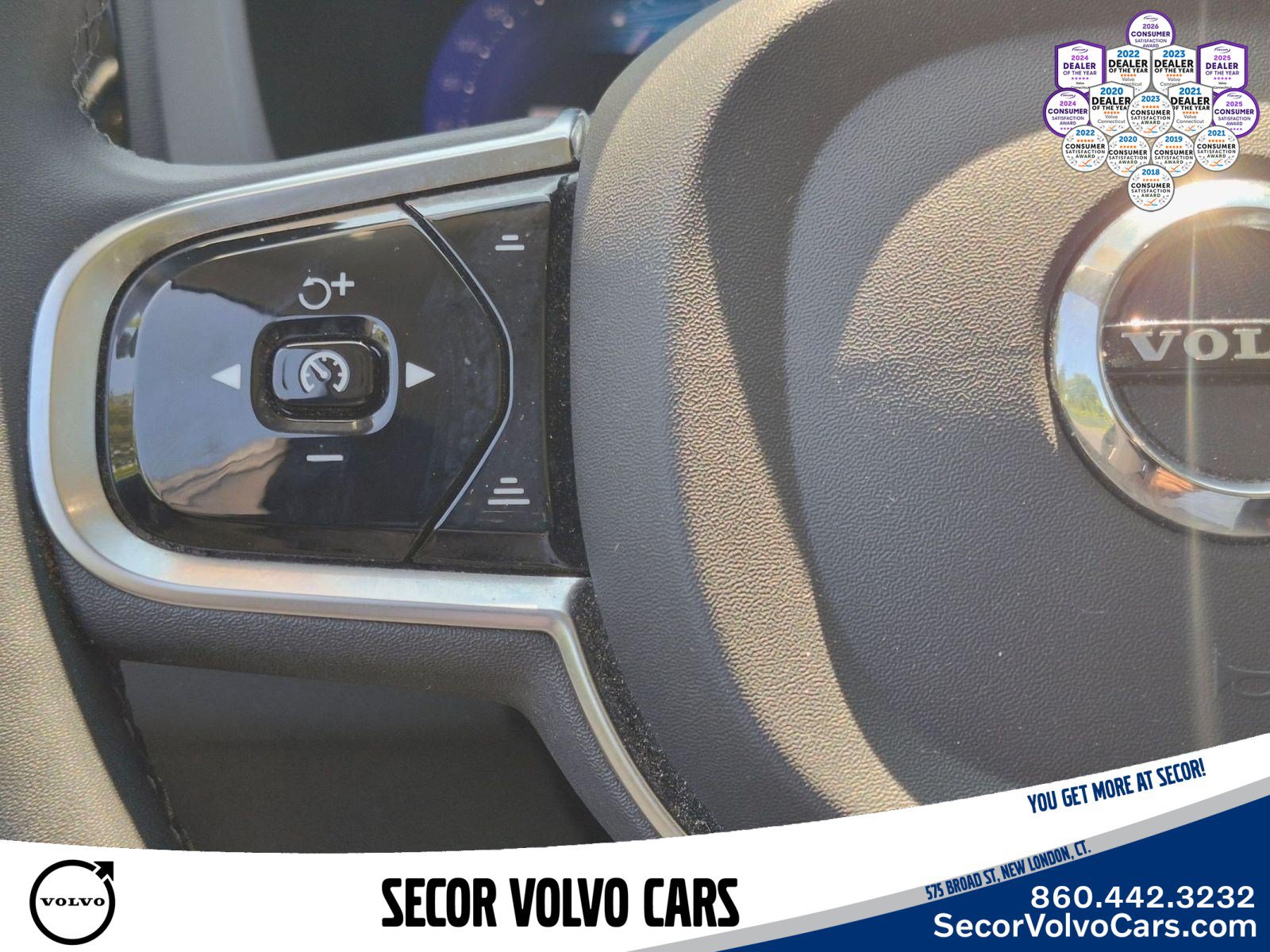 Used 2024 Volvo XC60 T8 Plus w/ Climate Package AWD/4WD image 20