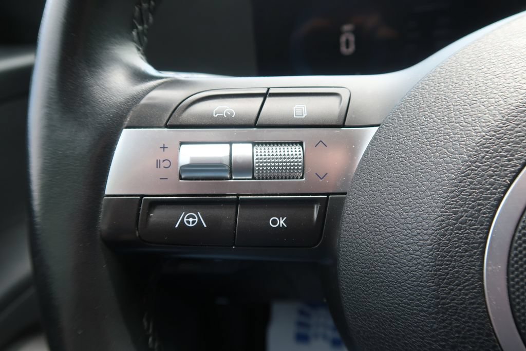 Used 2024 Hyundai Kona SEL FWD image 27