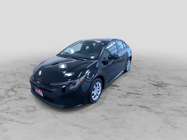 Used 2025 Toyota Corolla LE image 5