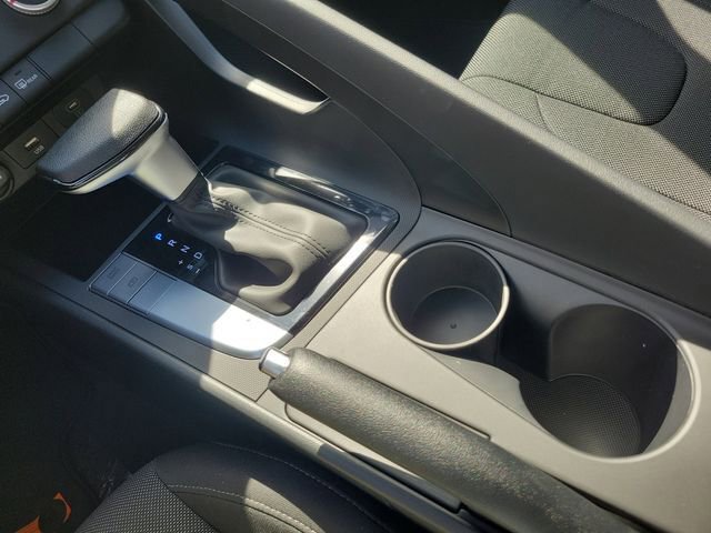 New 2026 Hyundai Elantra SE image 12