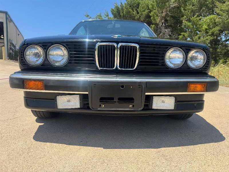 Used 1991 BMW 325i Convertible RWD image 12