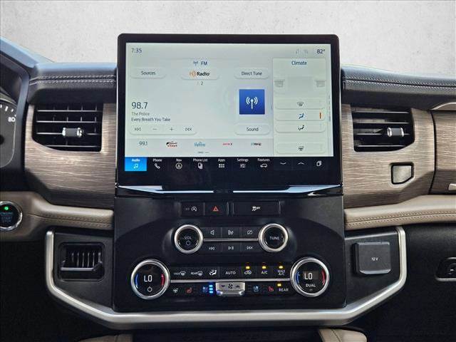 Used 2024 Ford Expedition Max Limited image 13