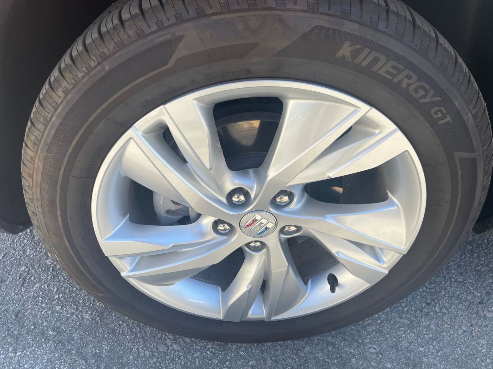 Used 2025 Buick Encore GX Preferred image 29