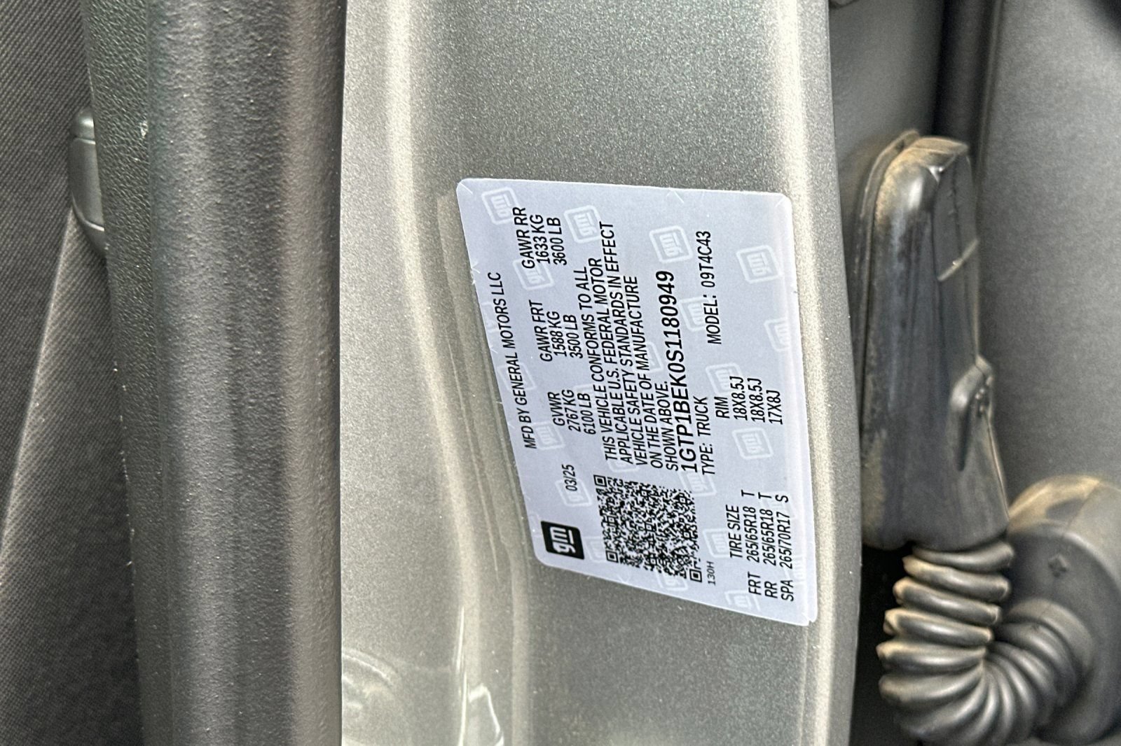 Used 2025 GMC Canyon Elevation RWD image 29