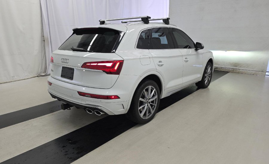 Used 2022 Audi SQ5 Premium Plus w/ Premium Plus Package image 1