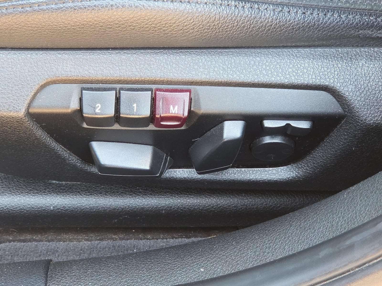 Used 2014 BMW 335i Sedan RWD image 25