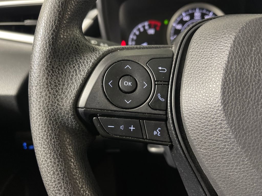 Used 2022 Toyota Corolla LE image 29