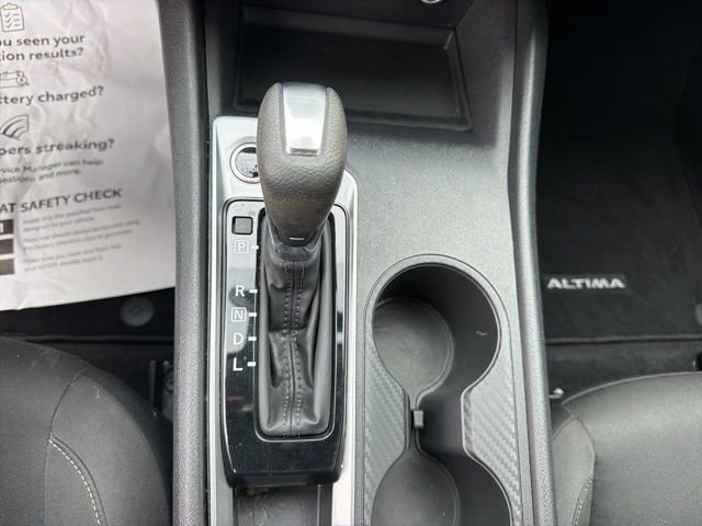 Used 2025 Nissan Altima 2.5 SV image 18