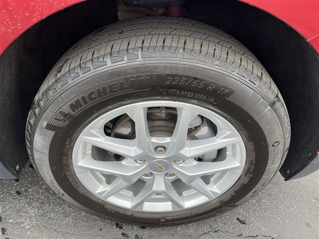 Certified 2024 Chevrolet Equinox LT w/ LPO, Floor Liner Package image 23