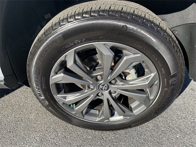 Used 2025 Toyota RAV4 Limited image 35