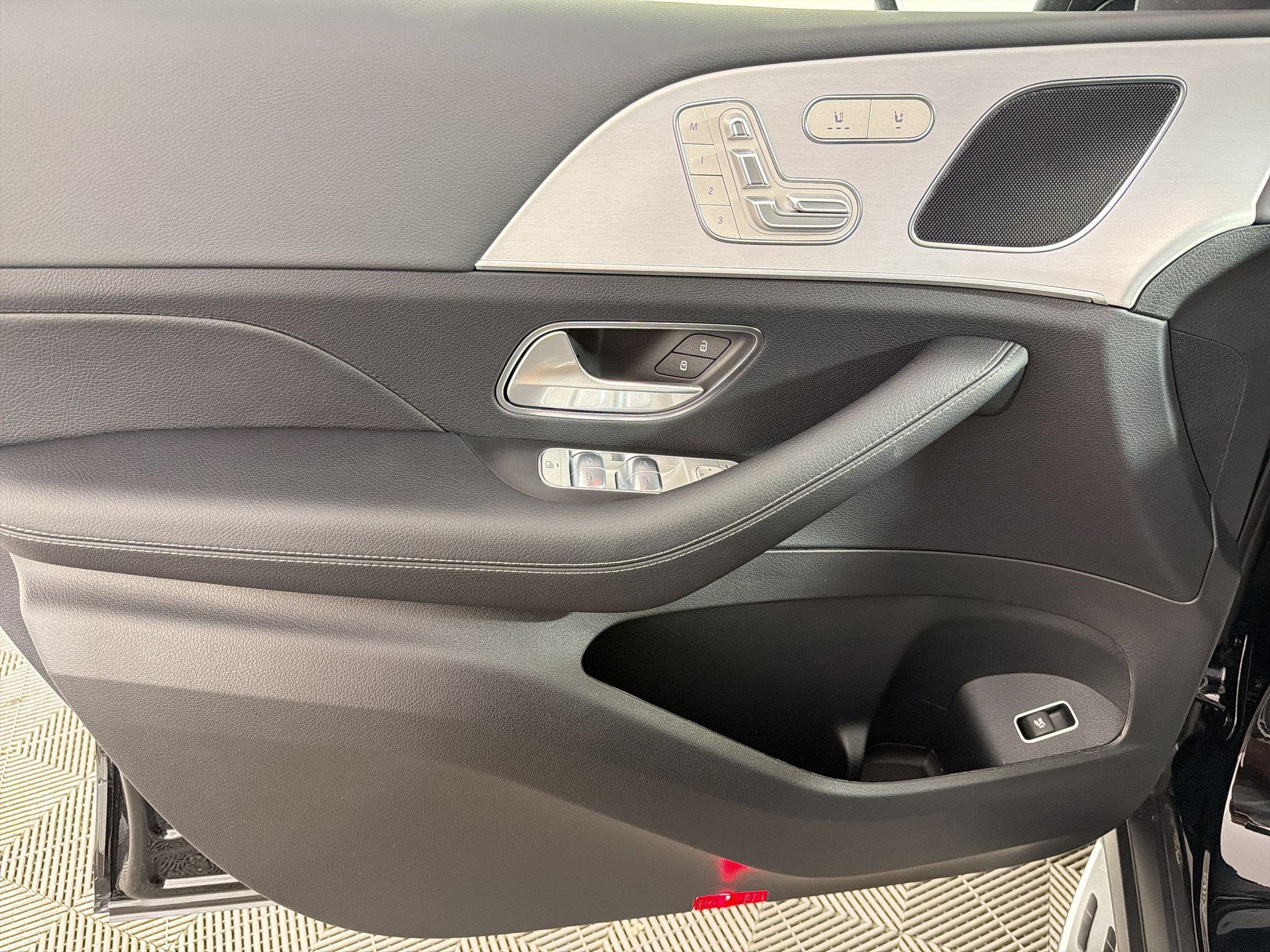 New 2026 Mercedes-Benz GLE 450 4MATIC image 13