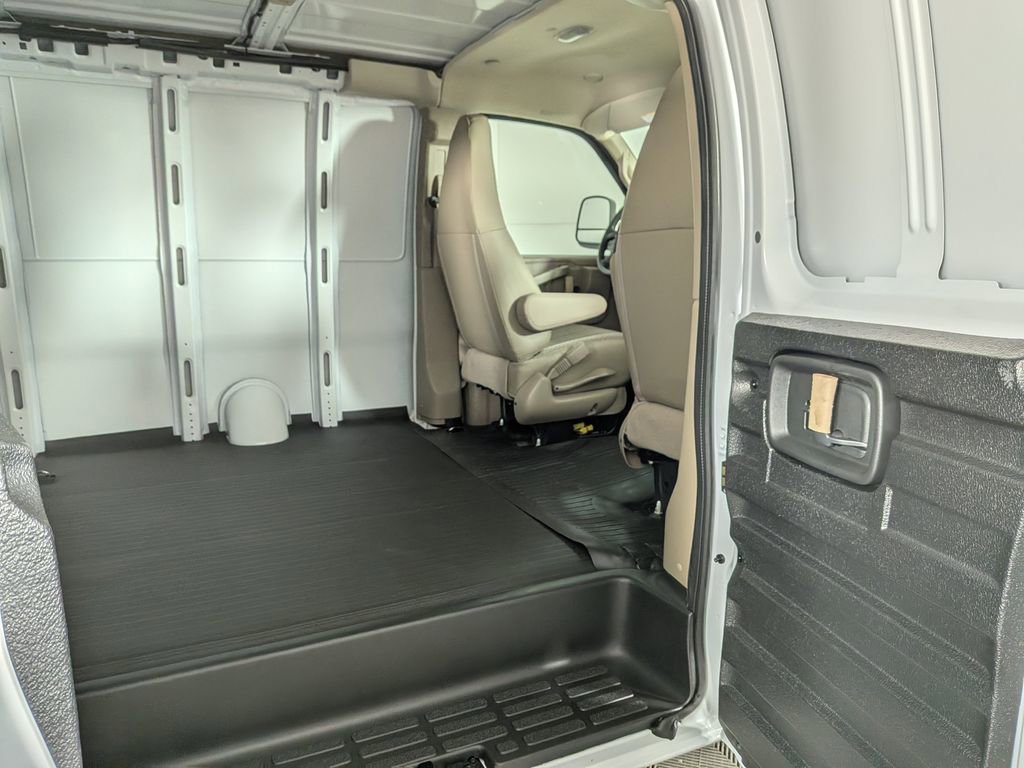New 2025 Chevrolet Express 2500 image 16