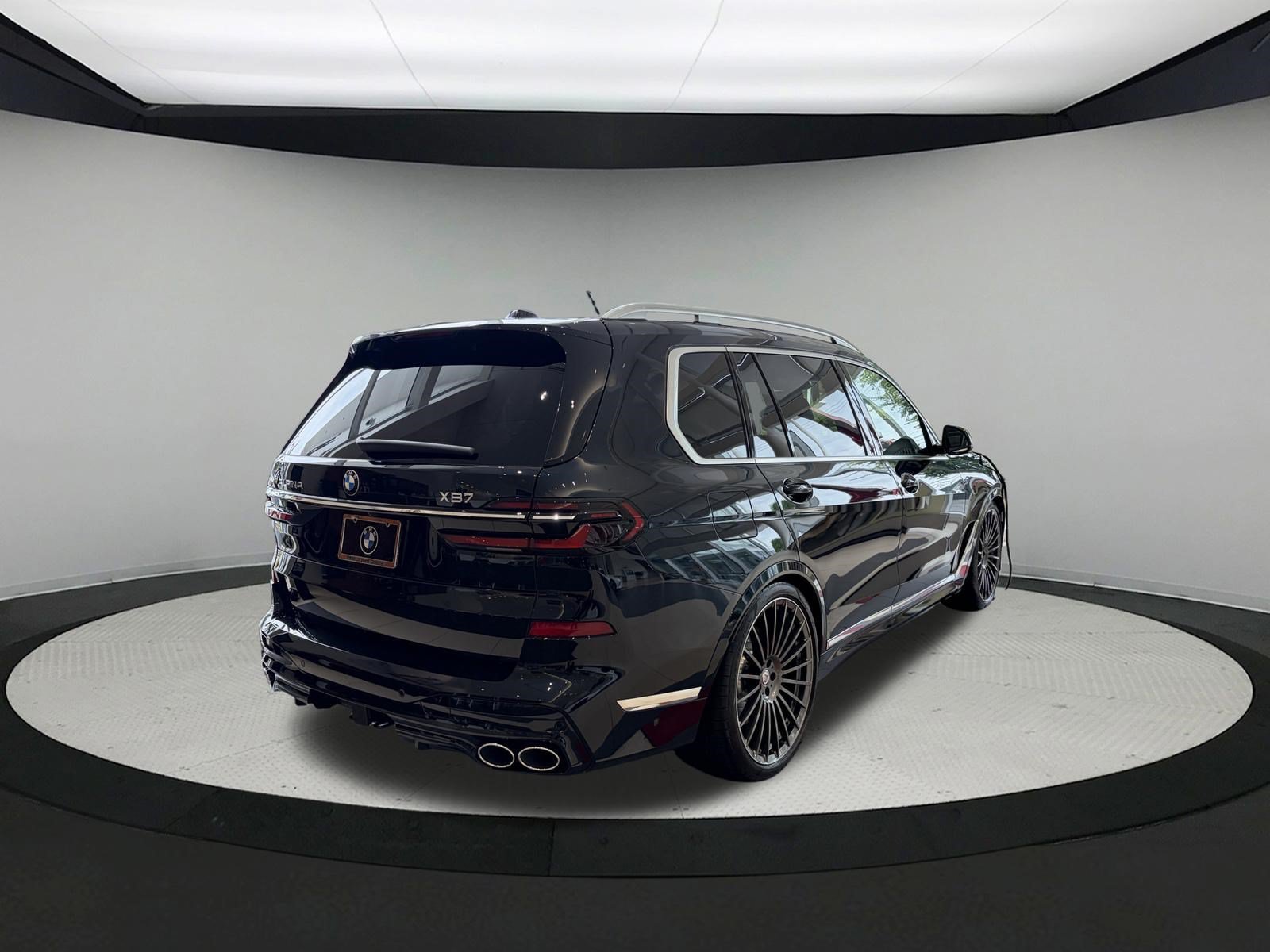 New 2026 BMW ALPINA XB7 AWD/4WD image 6