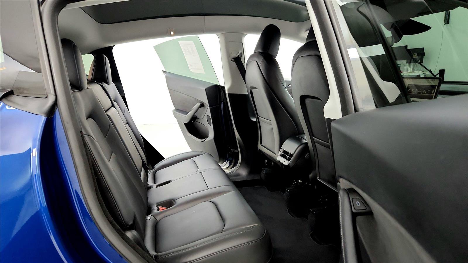 Used 2024 Tesla Model Y Long Range image 18