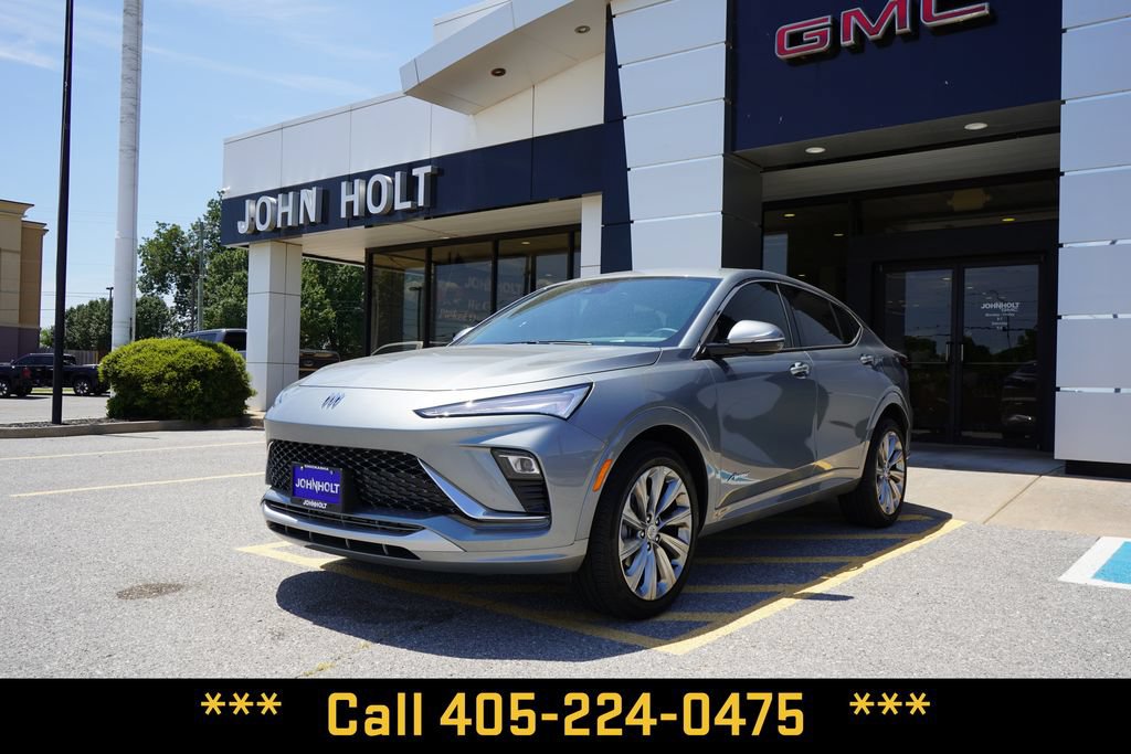Used 2025 Buick Envista Avenir FWD image 1
