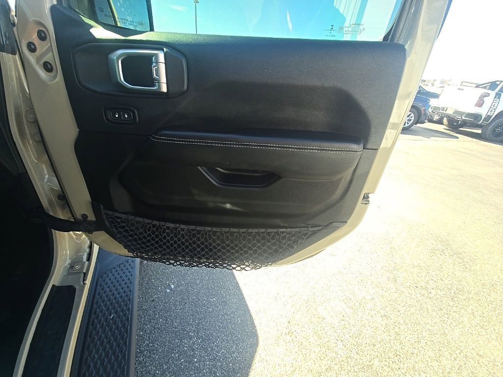 Used 2020 Jeep Gladiator Overland image 30