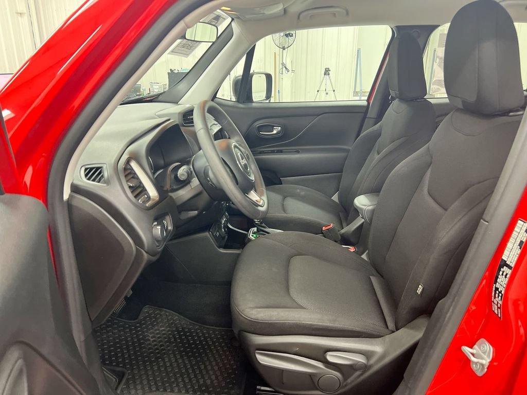 Used 2022 Jeep Renegade Sport w/ Sport Appearance Group AWD/4WD image 20