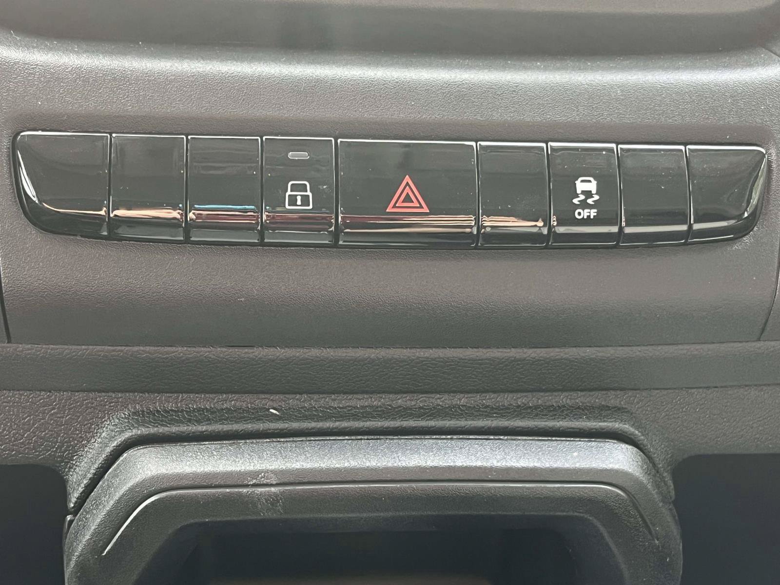 New 2026 RAM ProMaster 1500 w/ Storage Group FWD image 20
