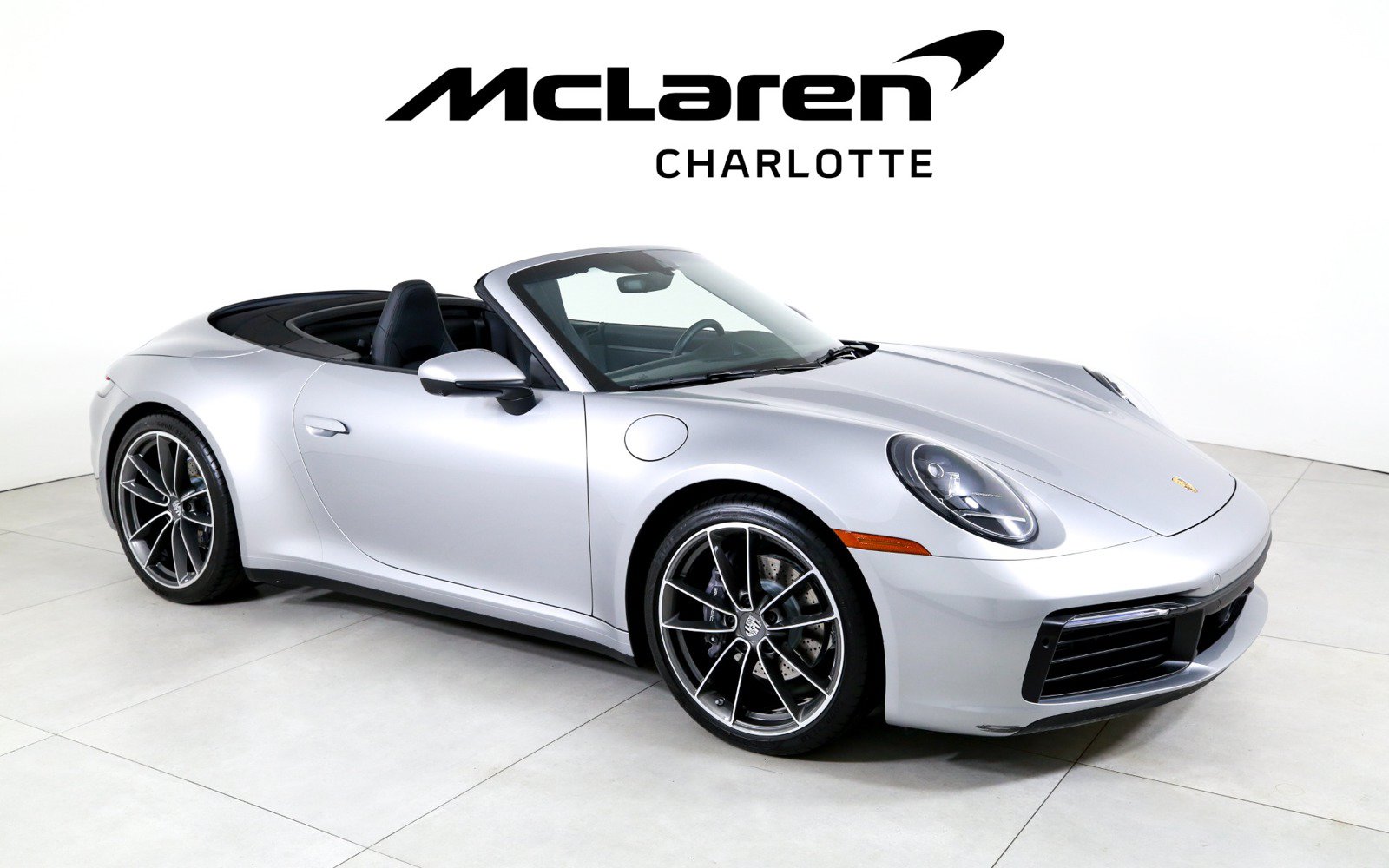 Used 2023 Porsche 911 Carrera w/ Premium Package RWD image 2