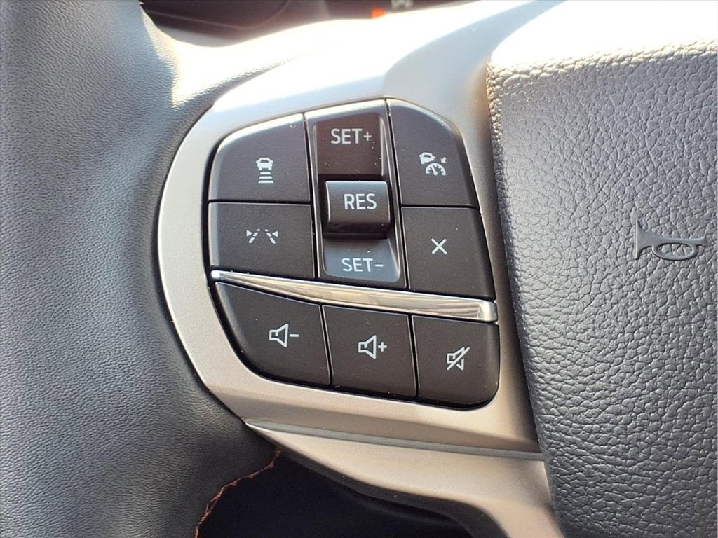 New 2026 Ford Explorer Active w/ Active Comfort Package image 13