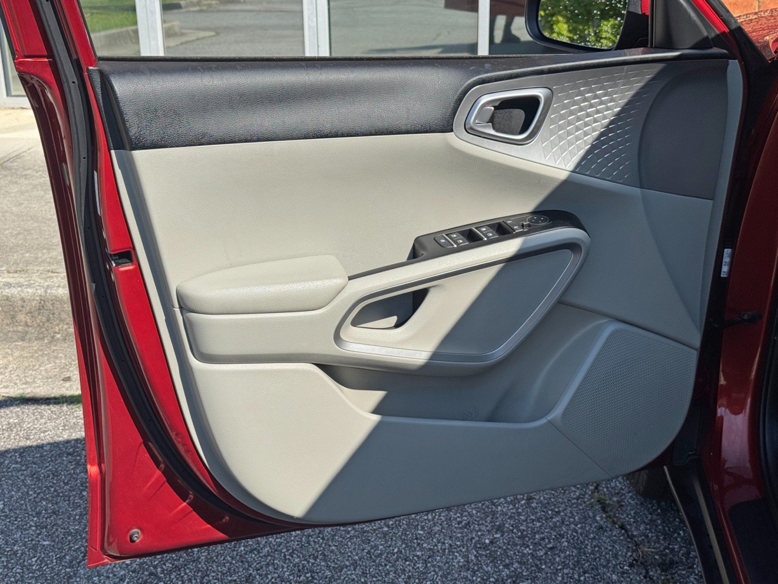 Used 2021 Kia Soul LX FWD image 32
