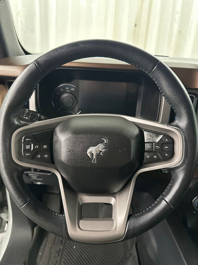 Used 2023 Ford Bronco Outer Banks image 16